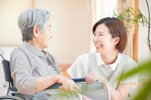 摂津市（千里丘）の歯医者、ひろ歯科の訪問歯科診療